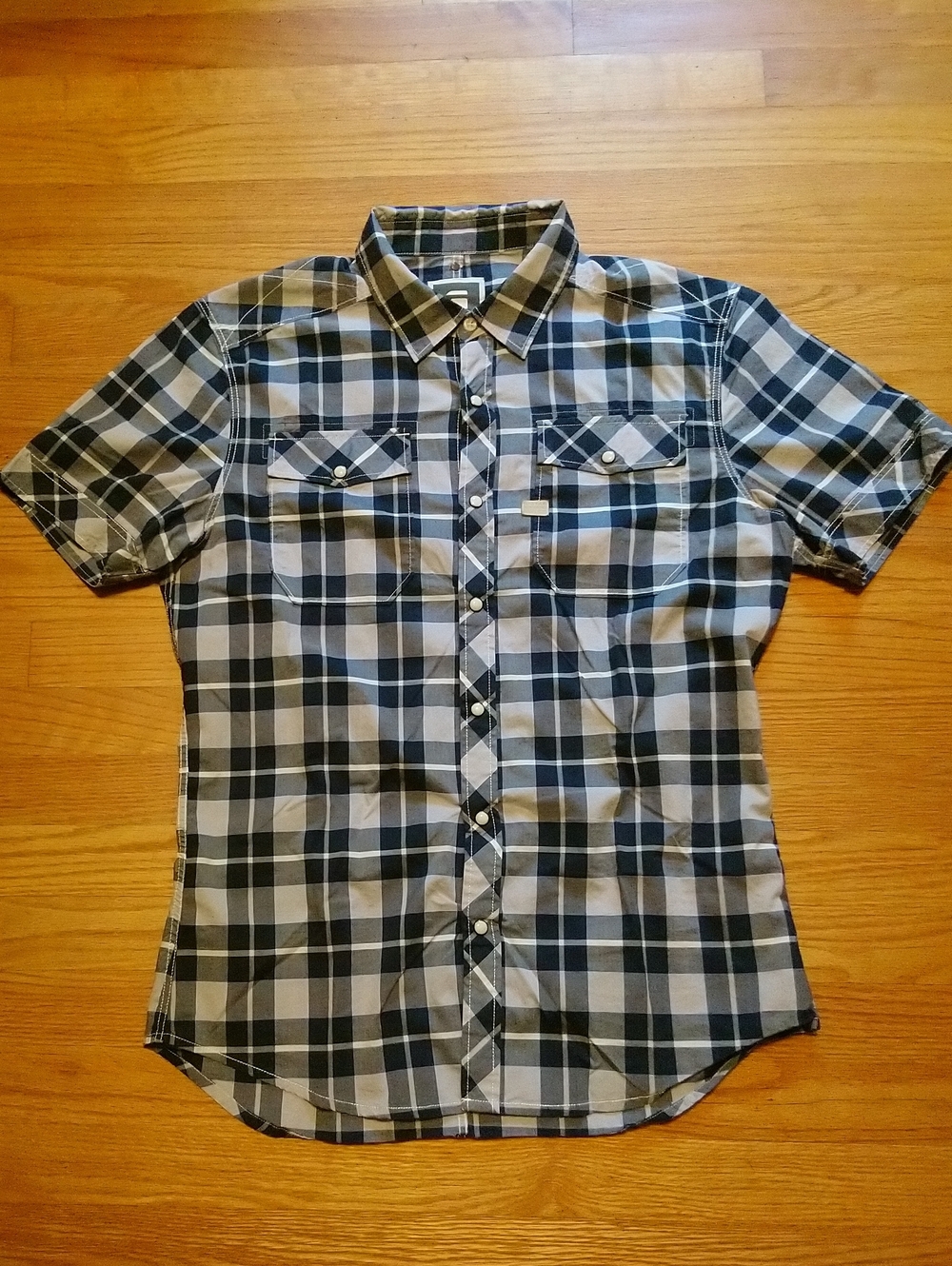 G-Star RAW MEN'S Short Sleeve Plaid Button-Down Shirt in Navy and White